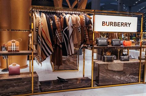 burberry outlet italy online|burberry factory outlet website.